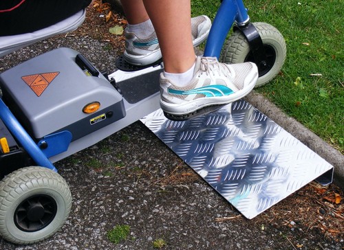 4cm height kerb ramp - 4cm,